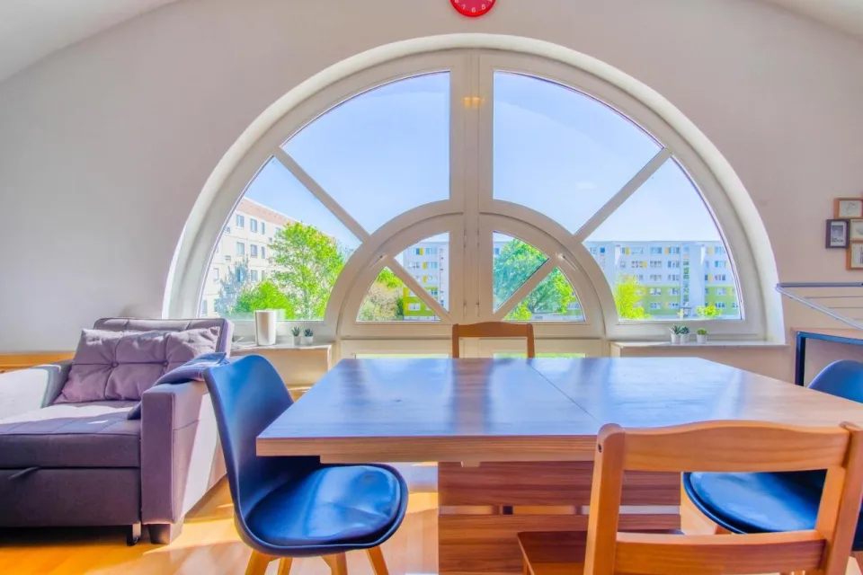 ideal für Familien und Monteure, Zentral, gemütlich, mit Fernseher